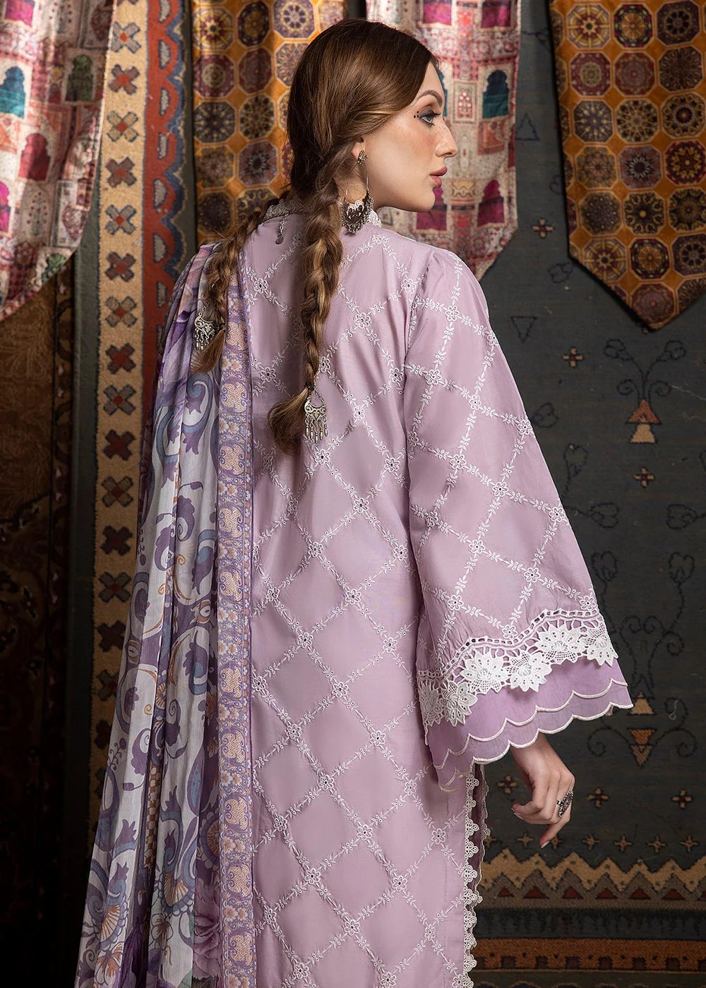 Adan's Libas Embroidered Lawn 2024 by Ayesha Zia | 5511 - Image 3