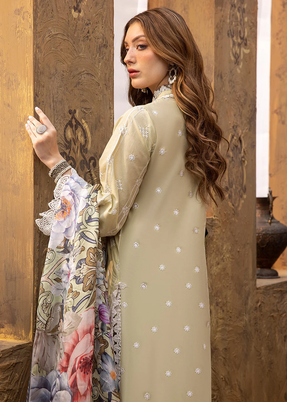 Adan's Libas Embroidered Lawn 2024 by Ayesha Zia | 5513 - Image 3