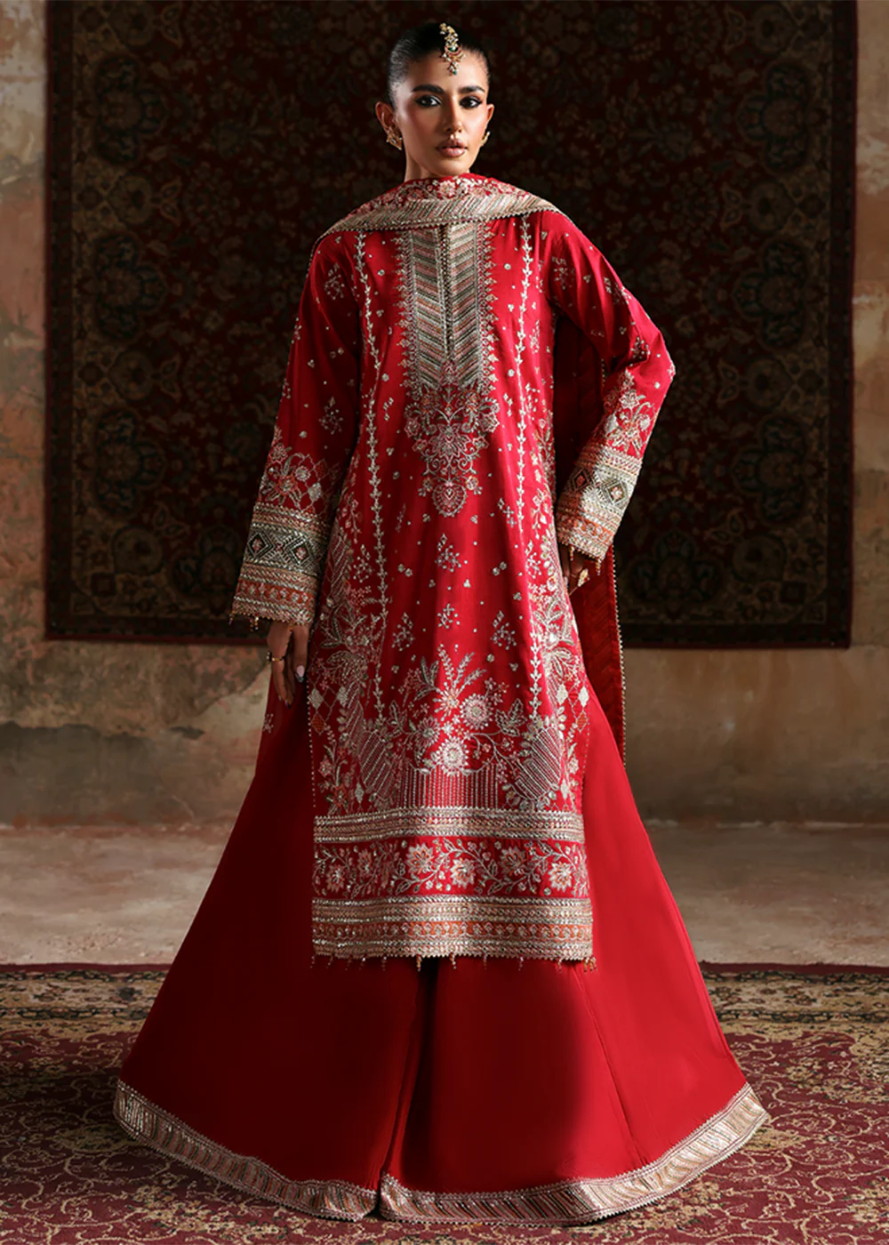 Afsana e Silk Formals '25 by Emaan Adeel | MAHGUL