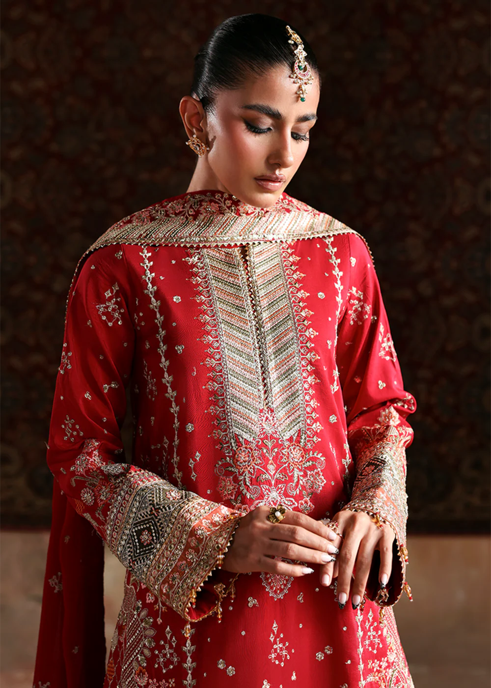 Afsana e Silk Formals '25 by Emaan Adeel | MAHGUL - Image 2