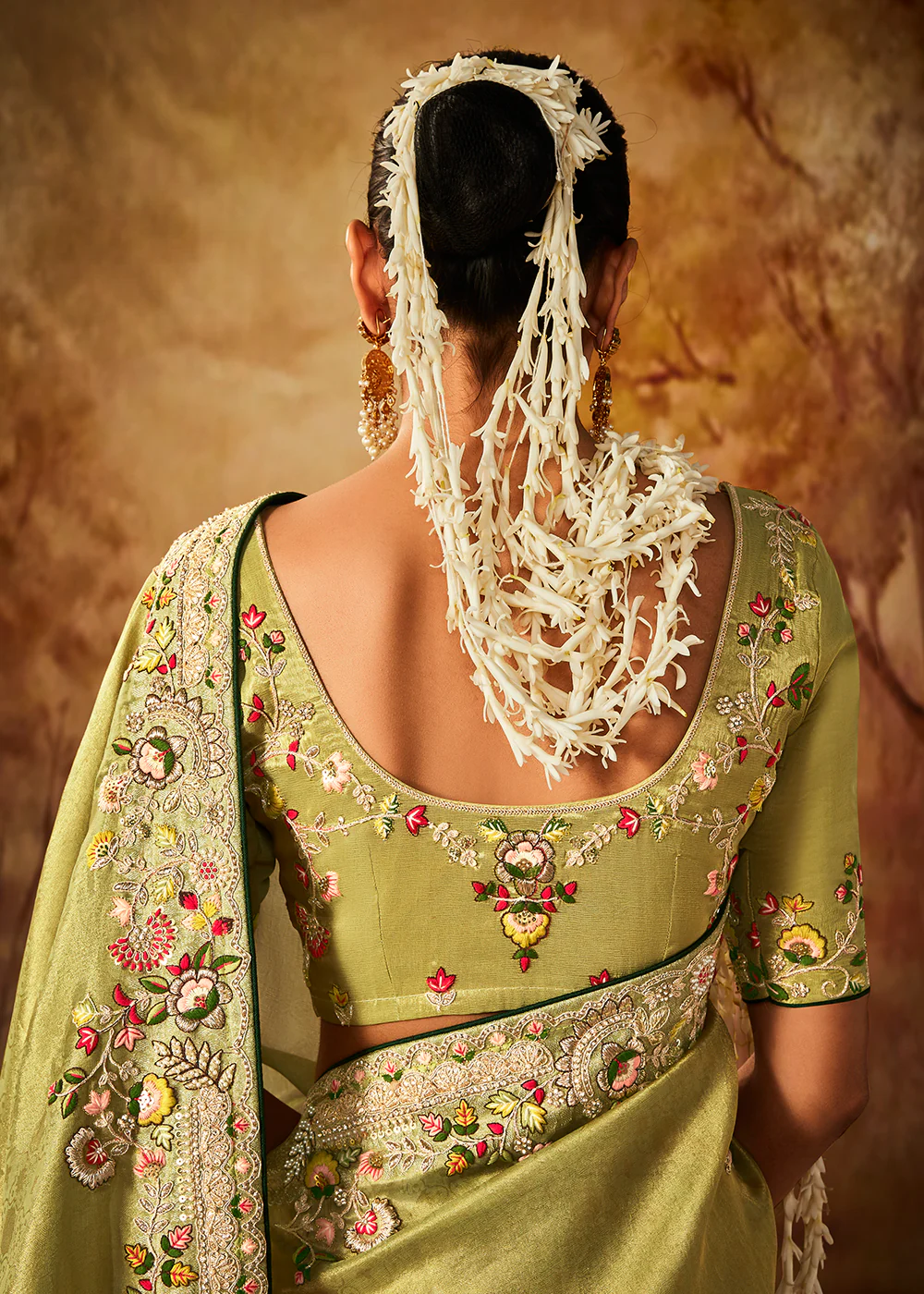 Apple Green Wedding Wear Embroidered Kanjivaram Silk Saree - Image 3