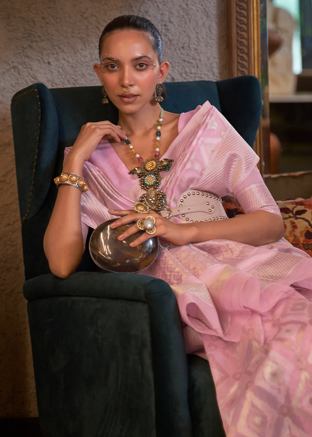 Astounding Pink Zari Weaving Linen Designer Saree - Image 2