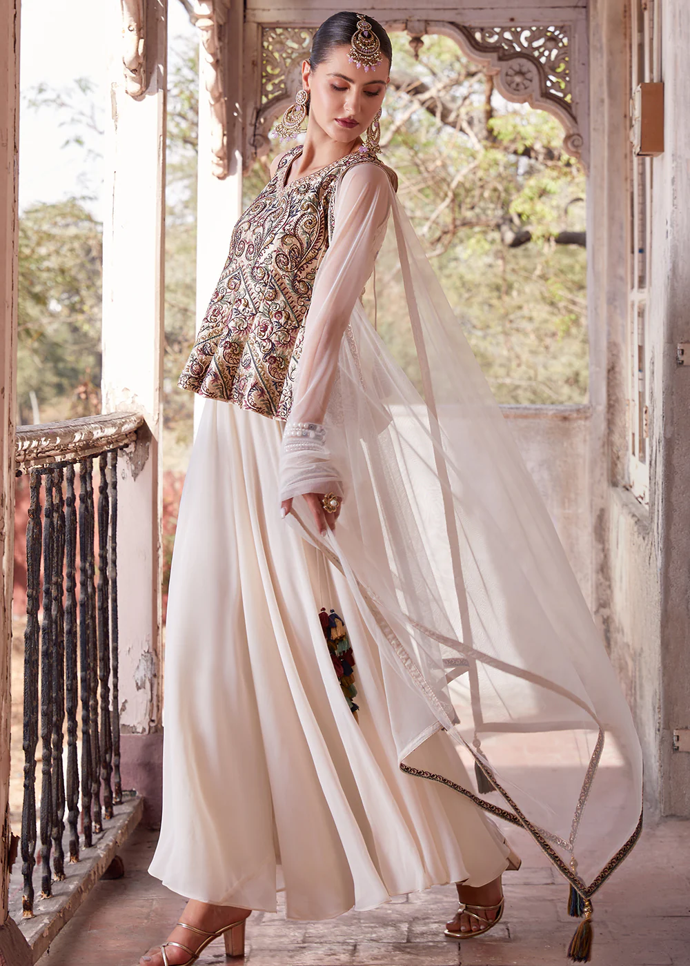Austonishing Off White Georgette Peplum Style Sharara Suit - Image 8