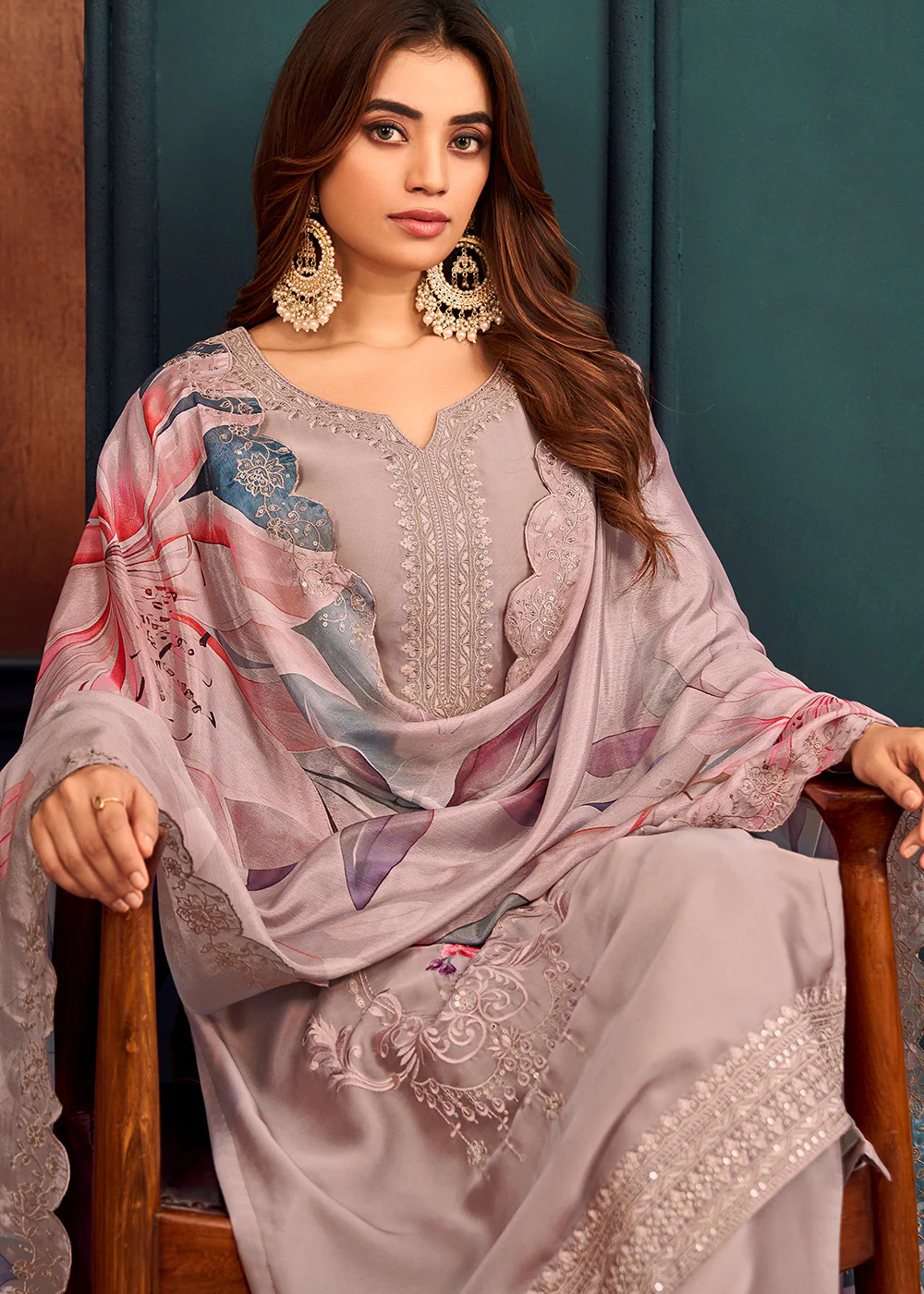 Beautiful Mauve Purple Georgette Festive Salwar Kurta Suit - Image 2