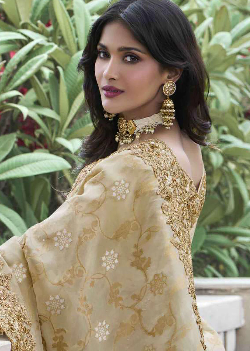 Beige Viscose Silk Embroidered Designer Wedding Saree - Image 3