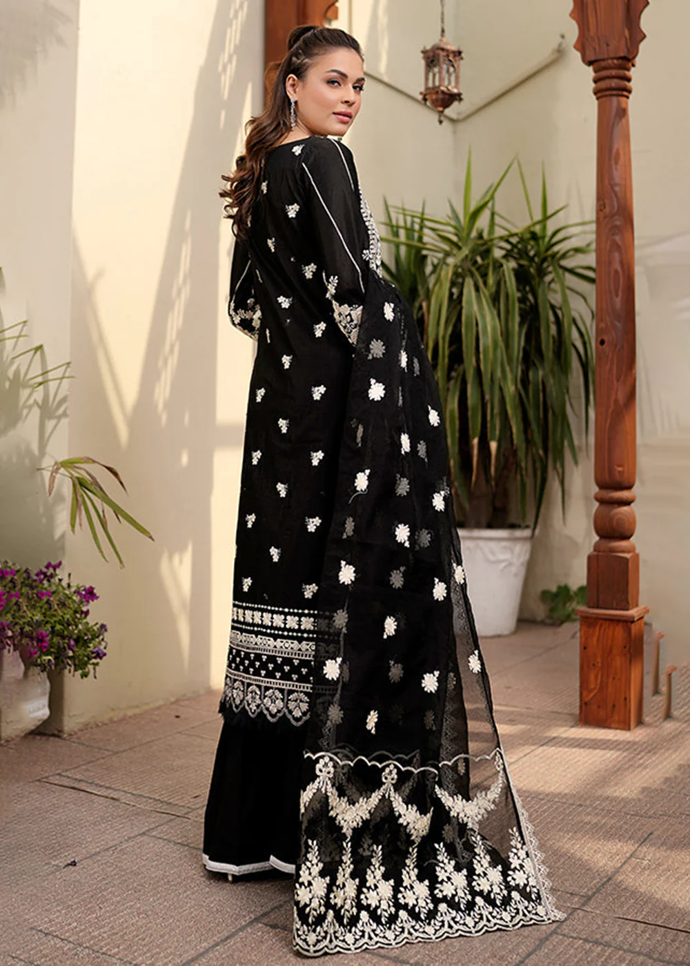 Black Lawn Dress - Bahaar Luxury Lawn '23 by Mariyam's - Lara B-1014 - Image 3