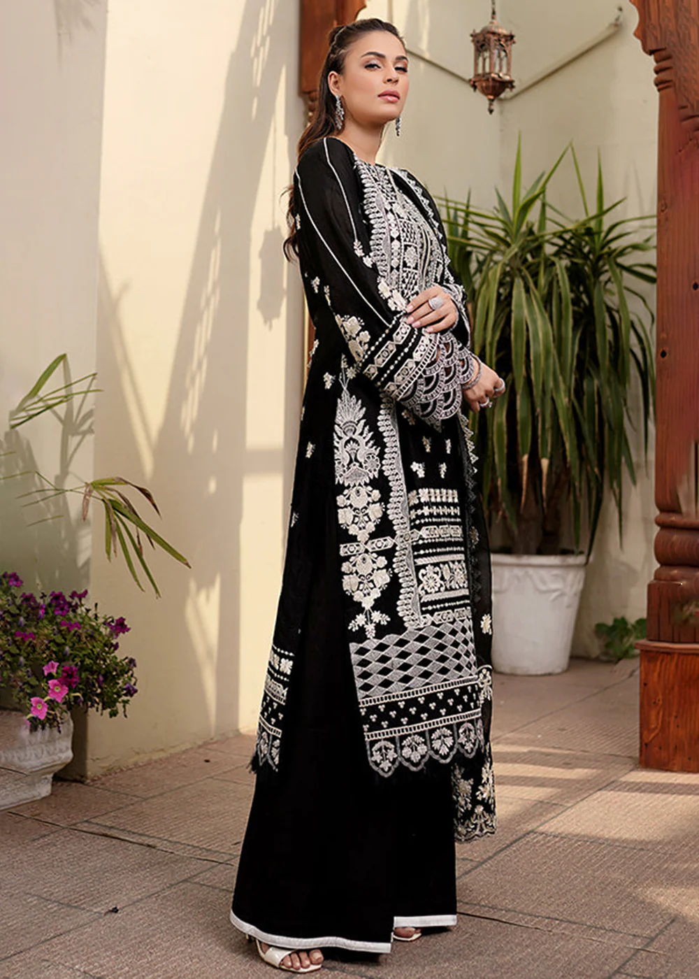Black Lawn Dress - Bahaar Luxury Lawn '23 by Mariyam's - Lara B-1014 - Image 4