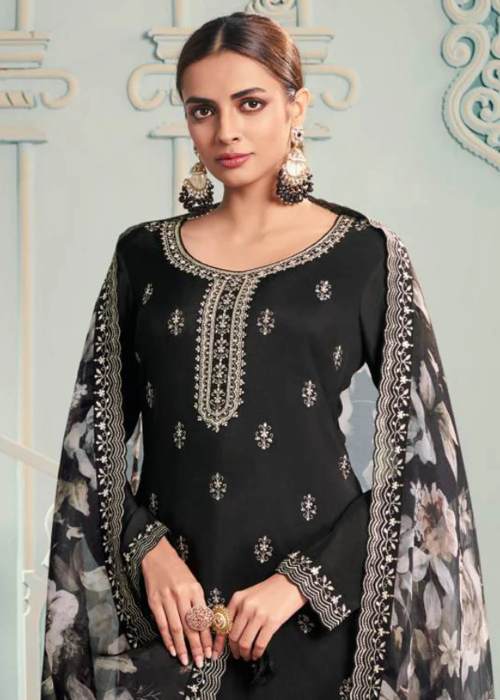 Black Moonga Silk Embroidered Trendy Salwar Suit - Image 2