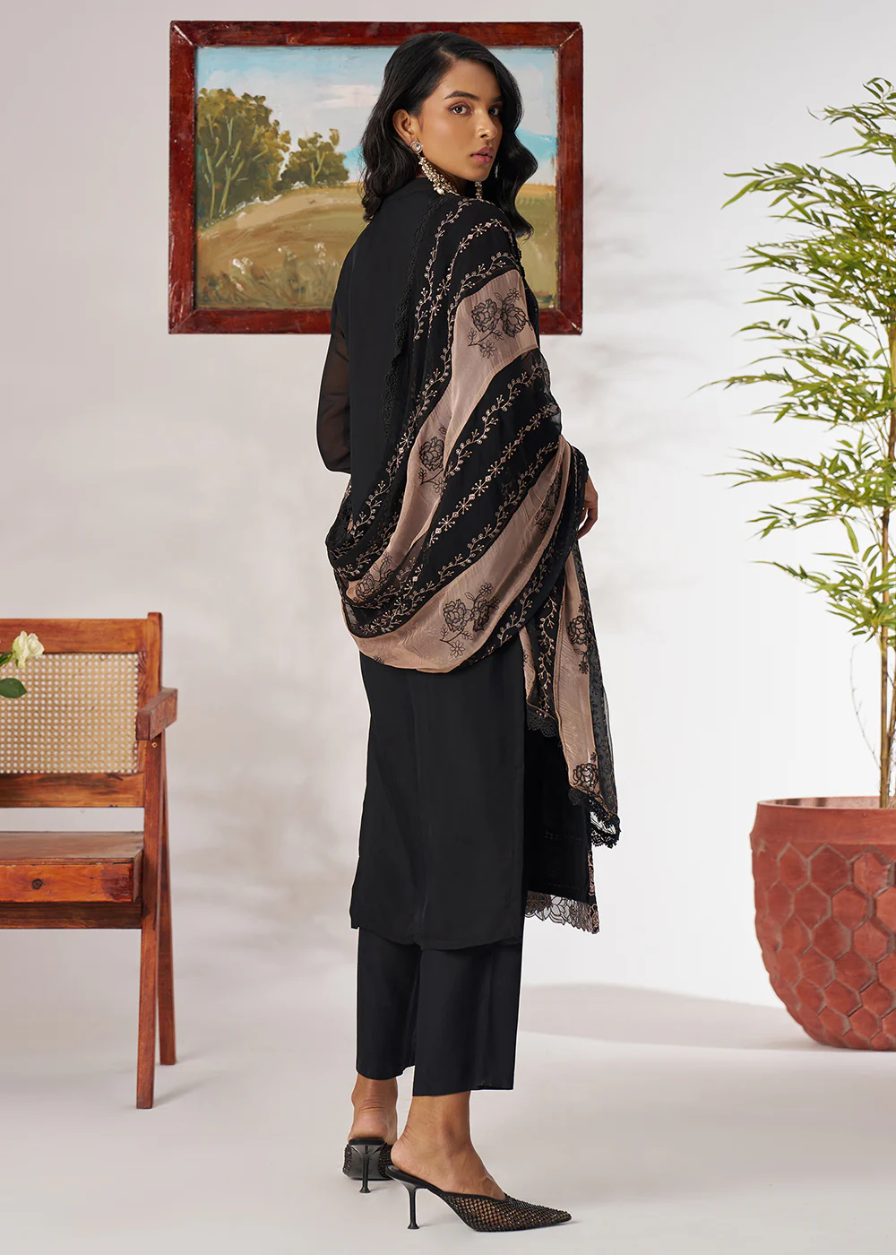 Black Pure Organza Embroidered Pant Style Salwar Suit - Image 3