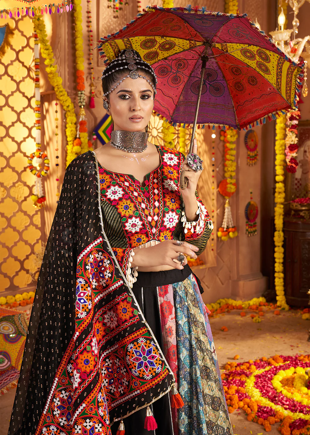 Black Viscose Rayon Embroidered Navratri Chaniya Choli - Image 4
