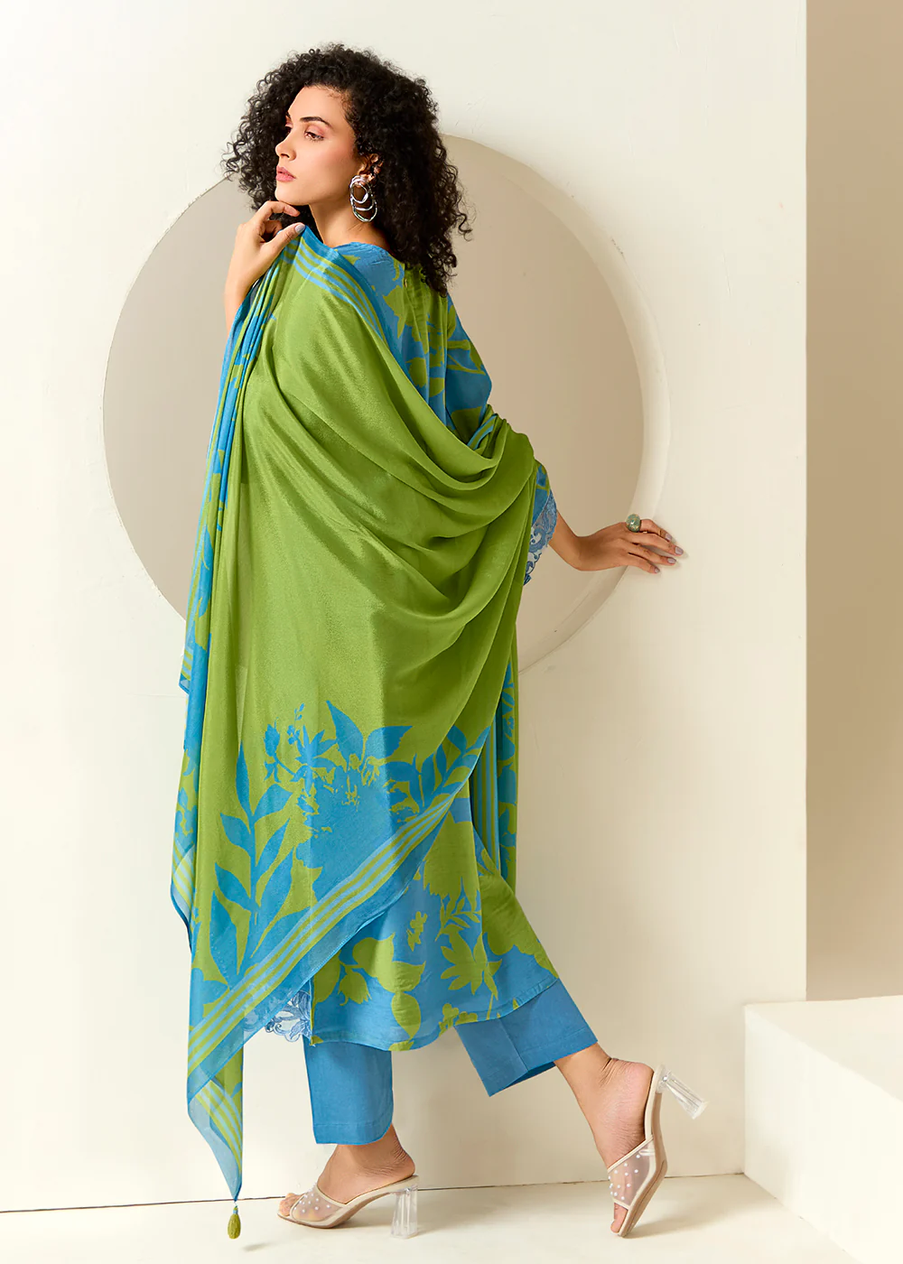 Blue Pure Muslin Floral Printed Trendy Salwar Suit - Image 3