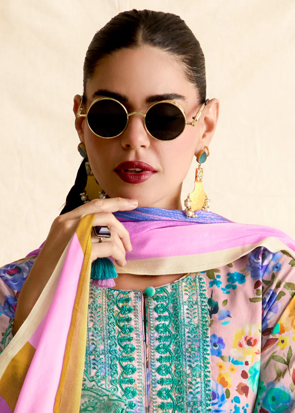 Blush Pink Pure Lawn Resham & Digital Printed Salwar Suit - Image 5