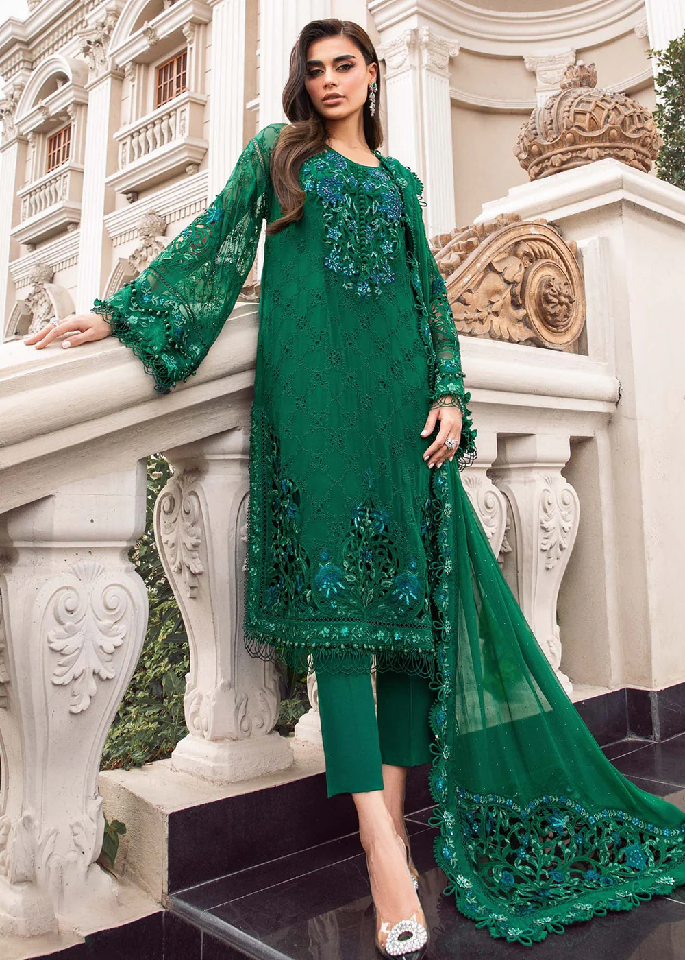 Chiffon Formals 2023 by Maria B | MPC-23-108 Emerald Green - Image 3