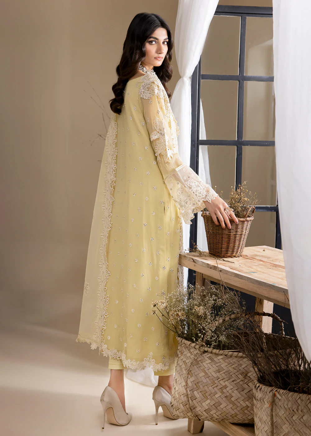 Chinnon Chifffon 2023 by Iznik | CC-23 - DELILAH - Image 3