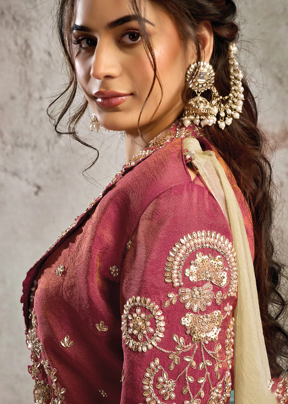Cream & Pink Designer Party Wear Pre Draped Saree - Image 3