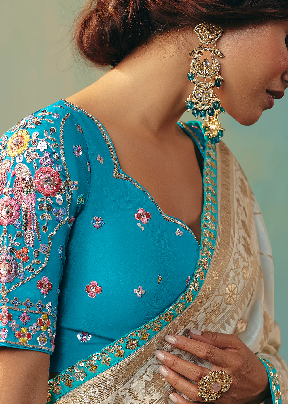 Cream Premium Dola Viscose Silk Wedding Wear Saree - Image 5