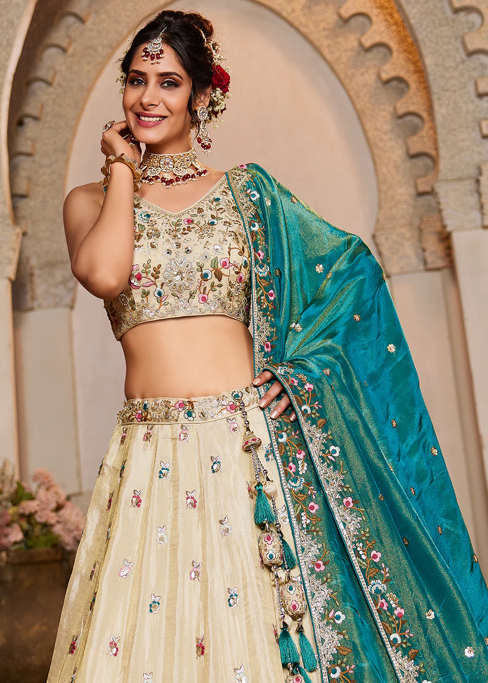 Cream & Teal Heavy Embroidered Wedding Lehenga Choli - Image 5