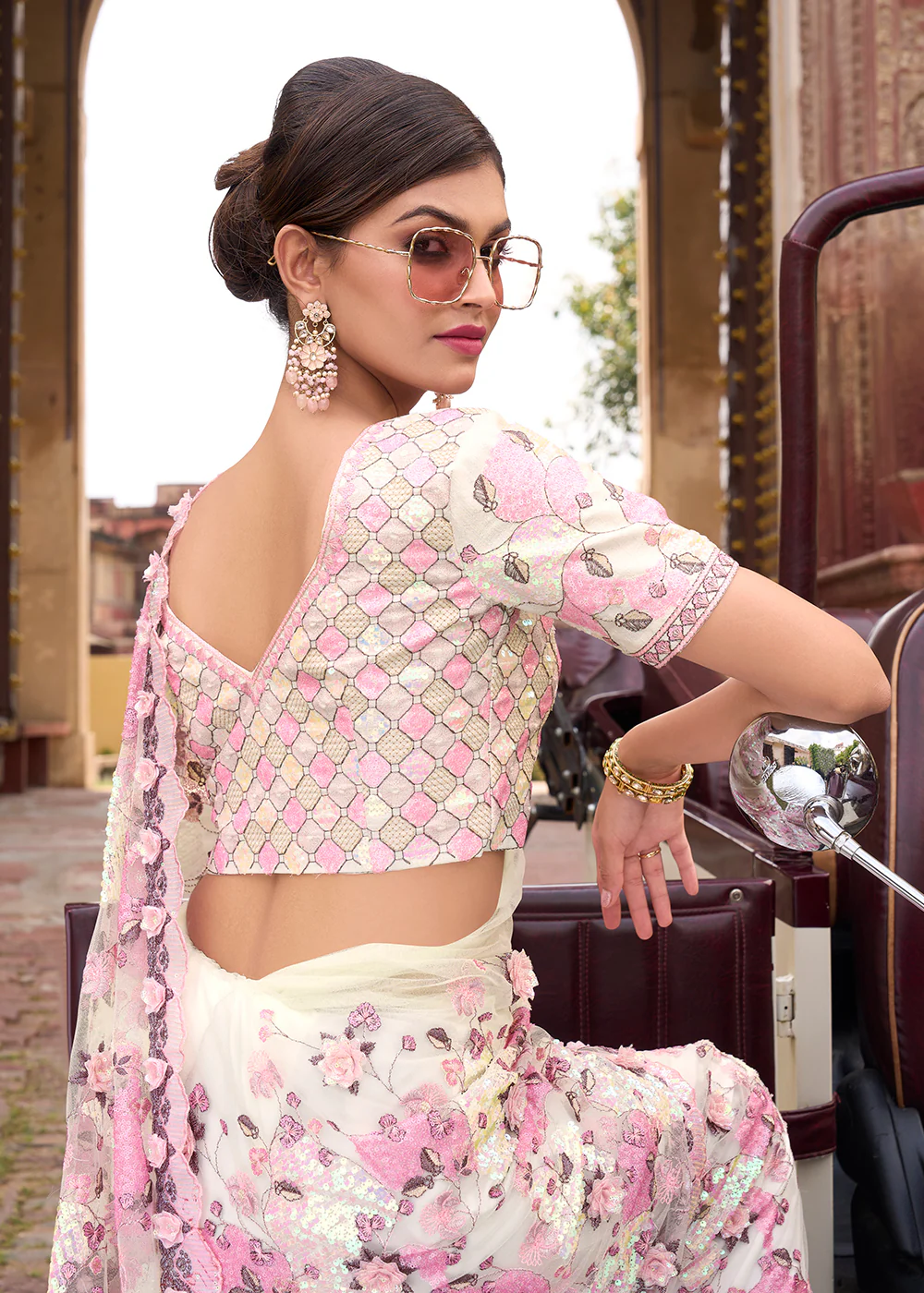 Creamy Pink Applique Net Designer Bridal Party Wear Saree - Image 3