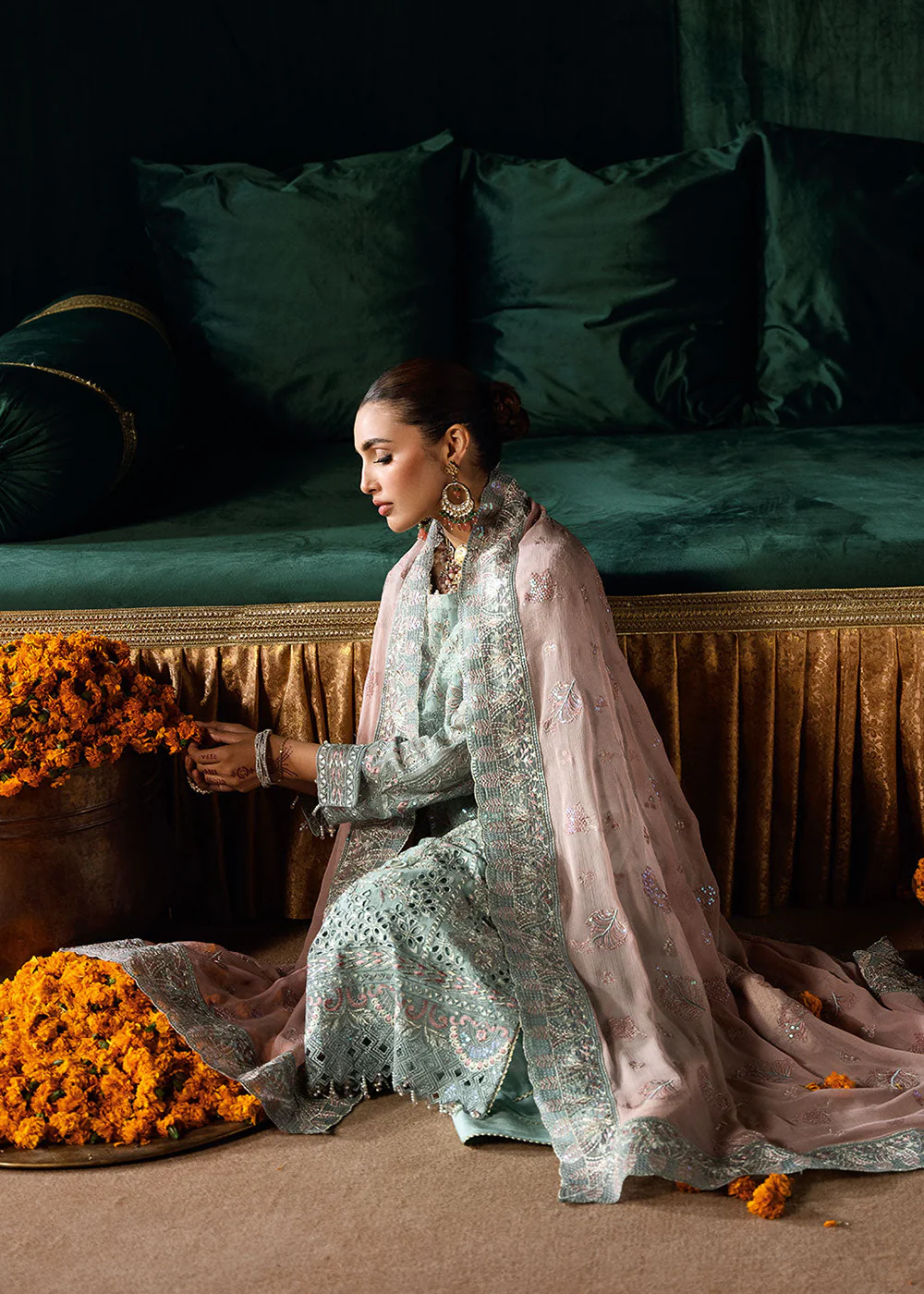 Dastak Luxury Chiffon '25 by Ramsha | Q-206 - Image 4