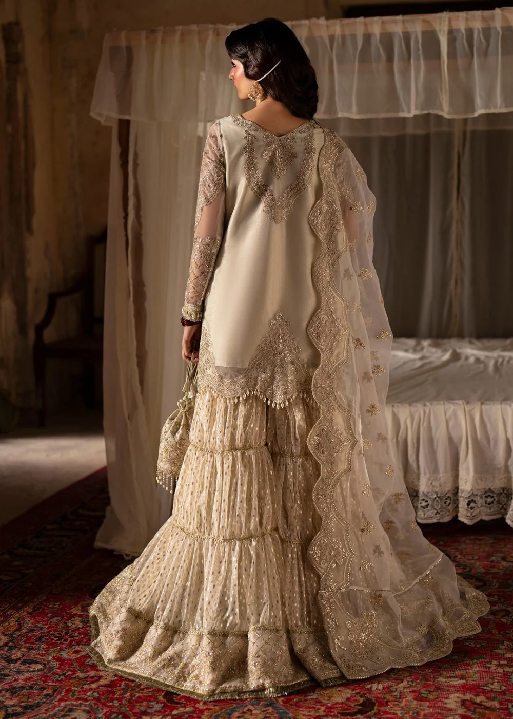 Dastan E Ishq Luxury Formals '25 by AJR Couture | NEGHMA - Image 3