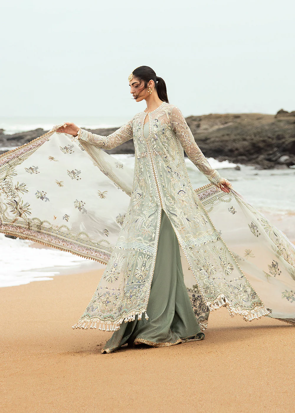 Dastangoi Wedding Formals '24 by Afrozeh | Shanzay - Image 4