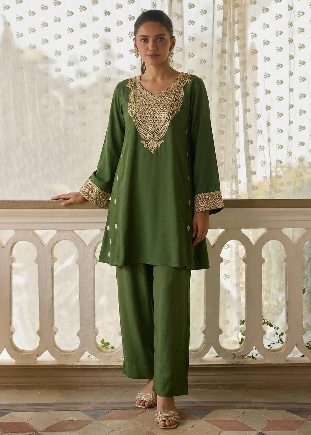 Designer Style Green Festive Pant Style Salwar Suit - Image 3