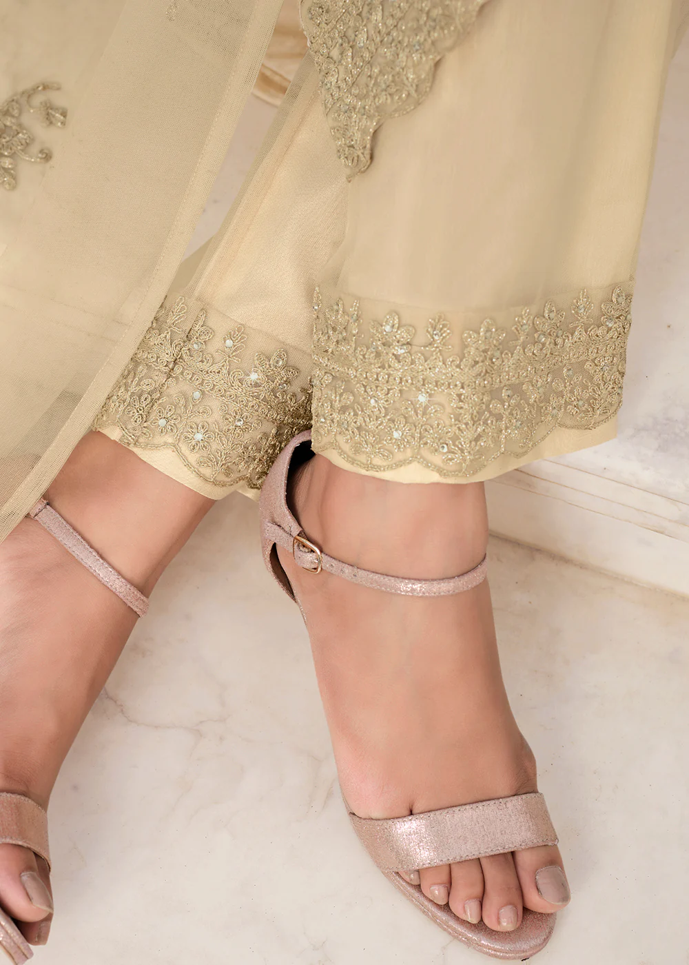 Divine Off White & Gold Embroidered Pant Style Salwar Suit - Image 4