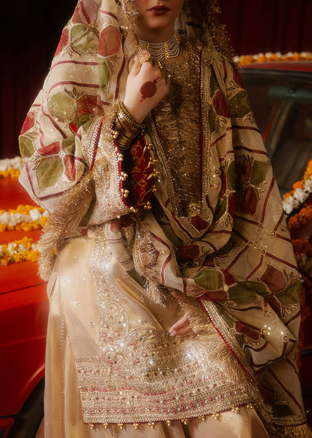 Dur E Nayab Luxury Wedding Formals '24 by MNR | KHUSHI - Image 8