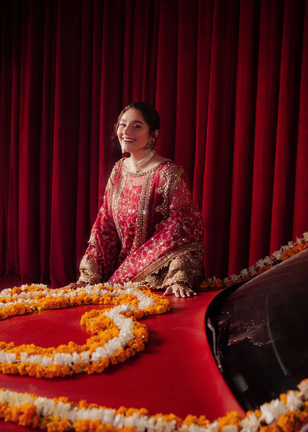 Dur E Nayab Luxury Wedding Formals '24 by MNR | LEELA - Image 4