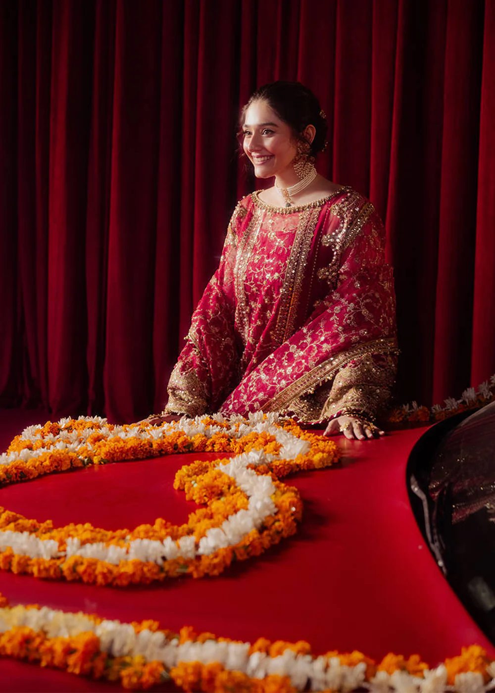 Dur E Nayab Luxury Wedding Formals '24 by MNR | LEELA - Image 5