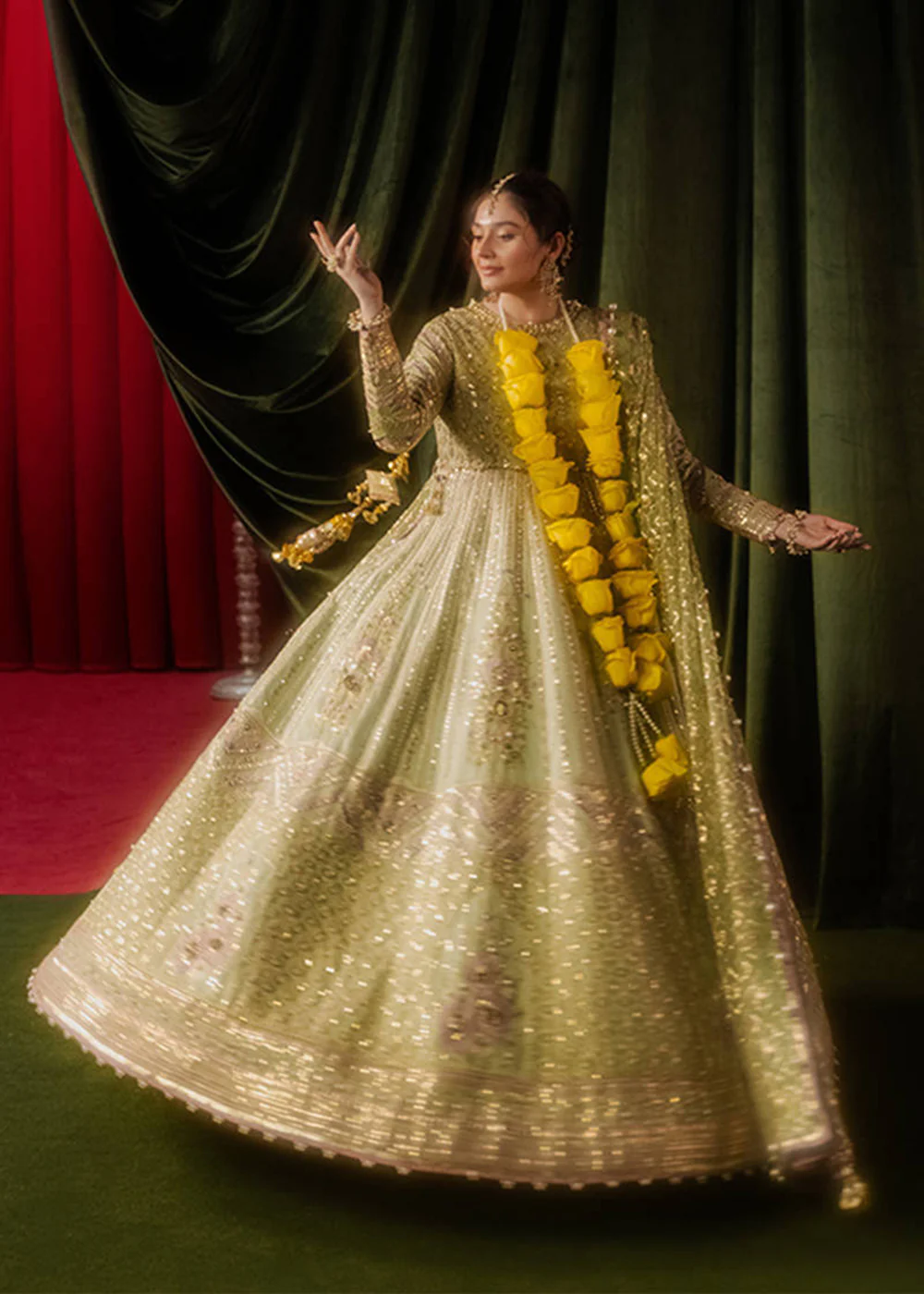 Dur E Nayab Luxury Wedding Formals '24 by MNR | MASTANI - Image 4