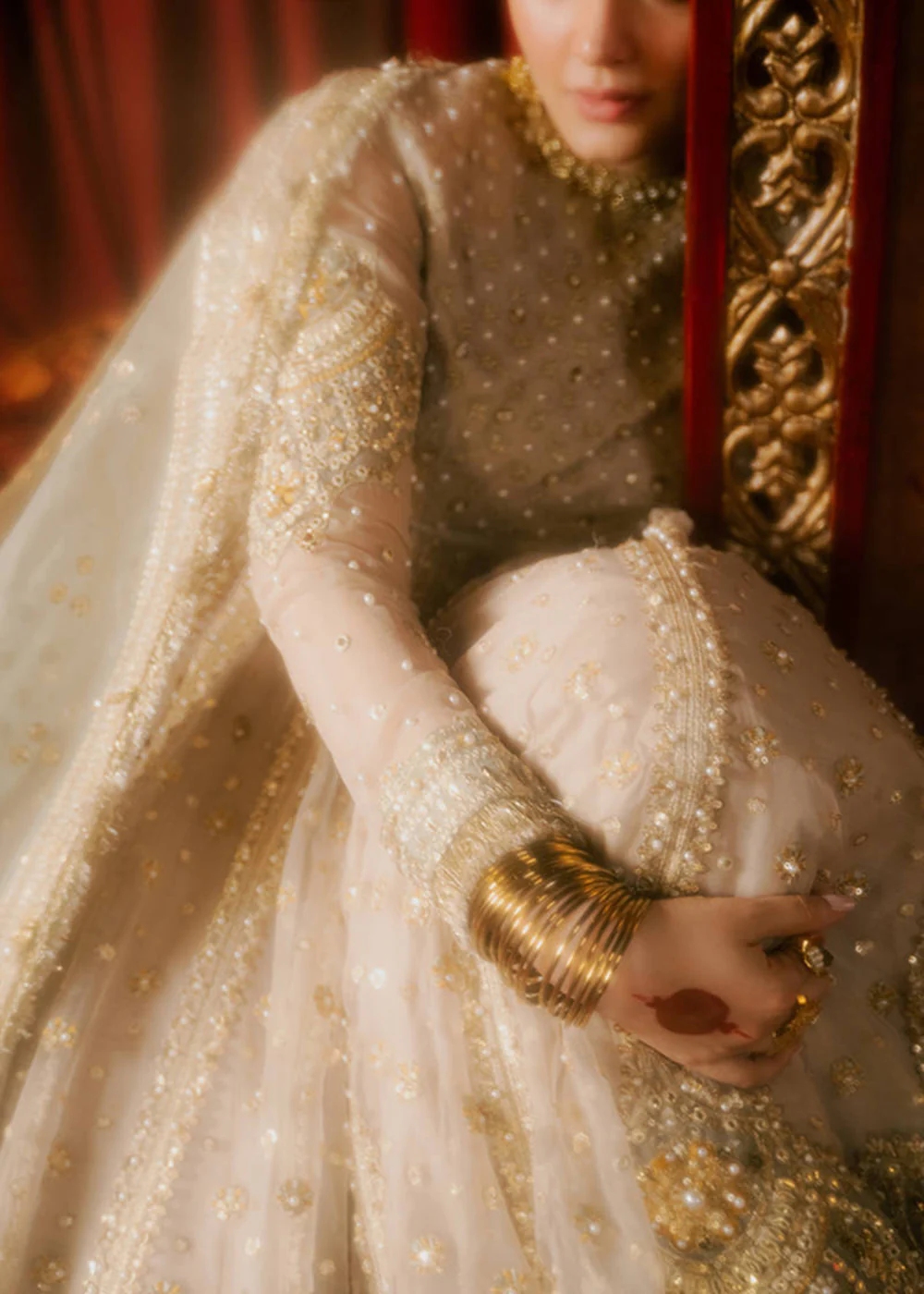 Dur E Nayab Luxury Wedding Formals '24 by MNR | SHABNAMI - Image 9