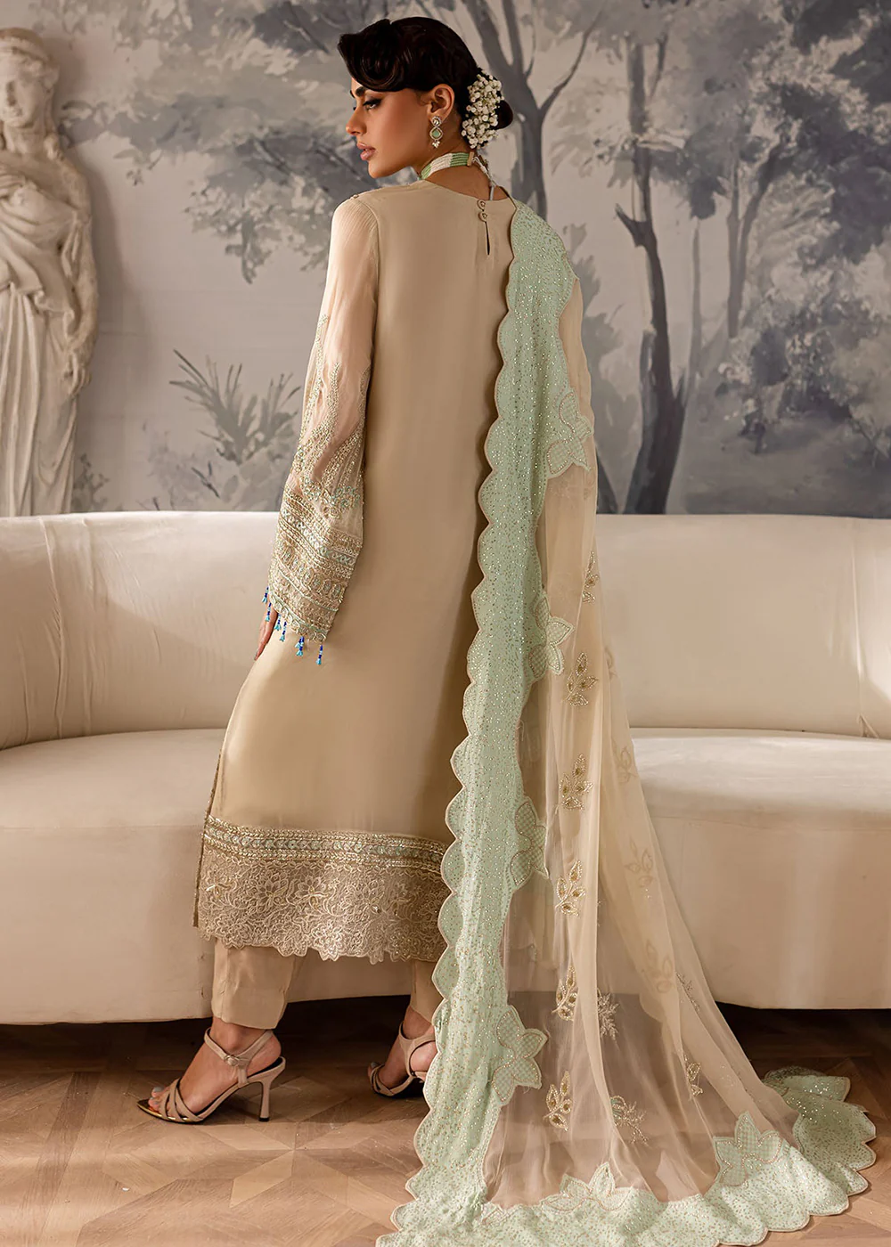 Elanora Luxury Formals Collection '24 by Nureh | NEL-58 - Image 3