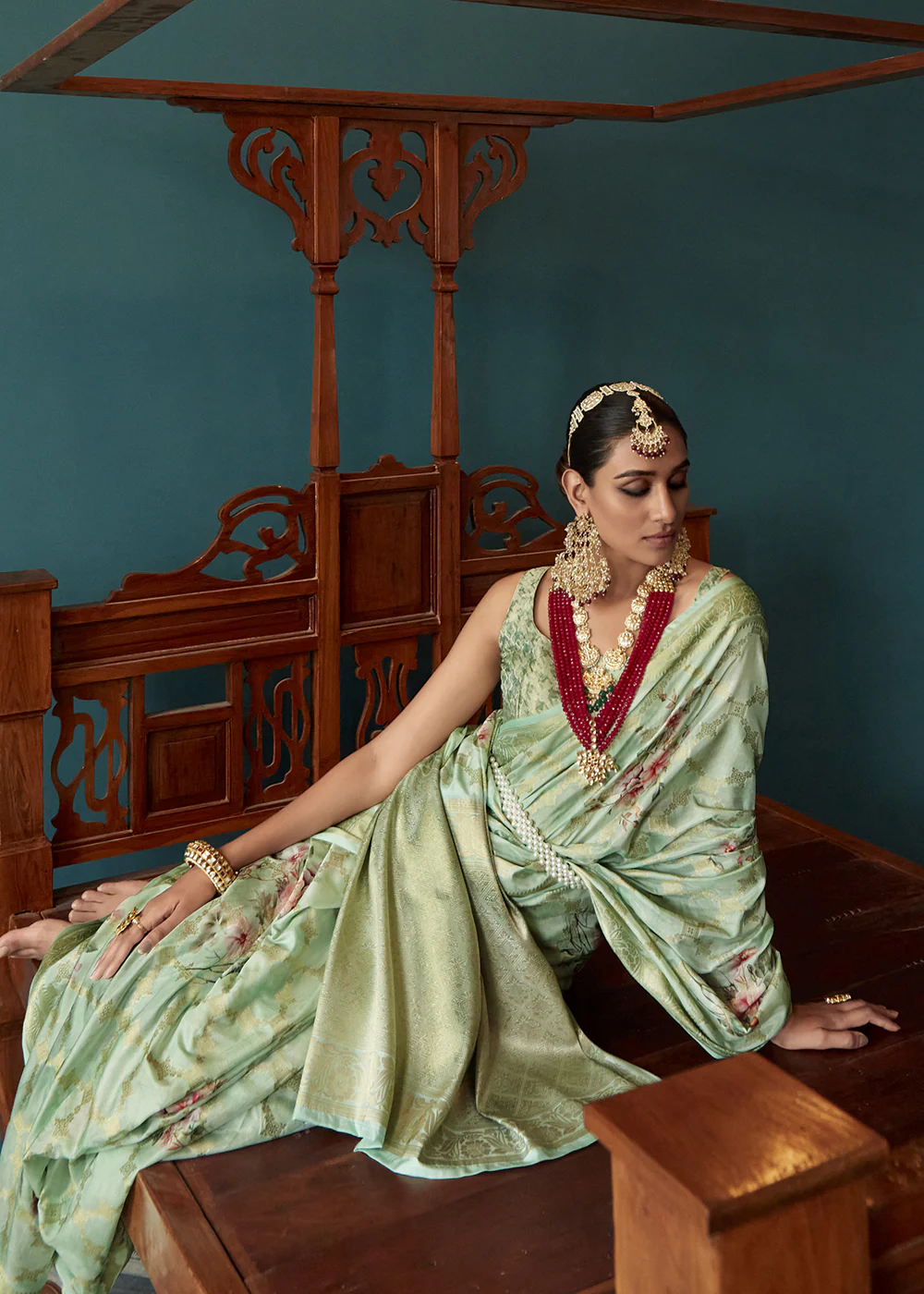 Enchanting Mint Green Floral Printed Soft Silk Designer Saree - Image 3