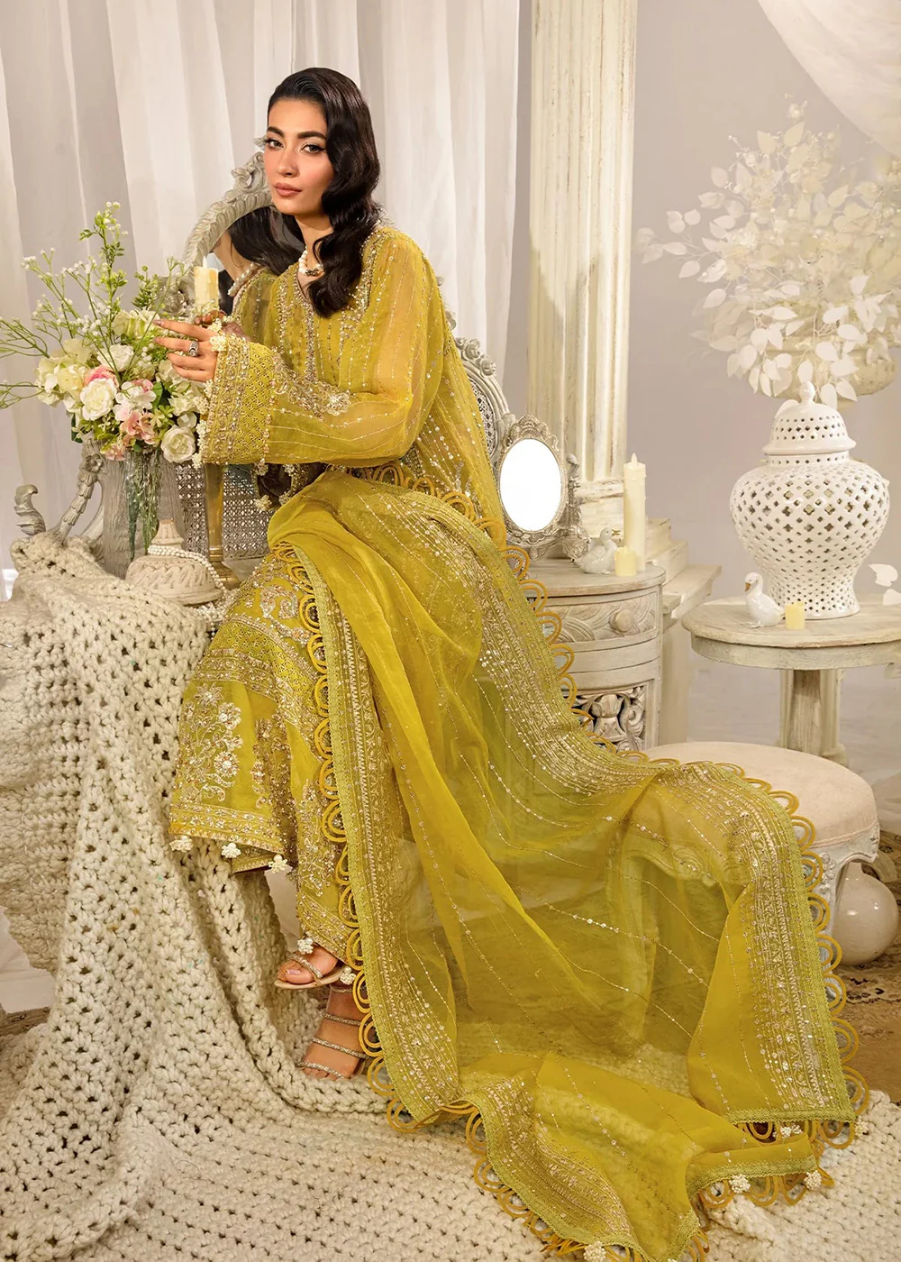Evara Luxury Formals Collection '24 by Elaf Premium | EFE-03 SUNLIT - Image 4