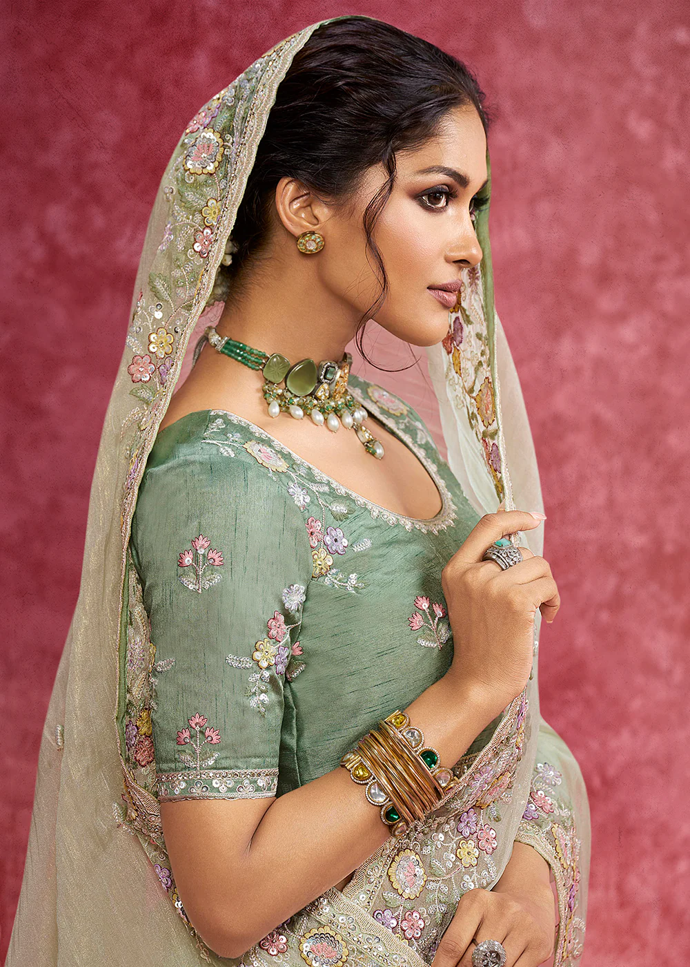Exquisite Green Embroidered Wedding Wear Saree - Image 2