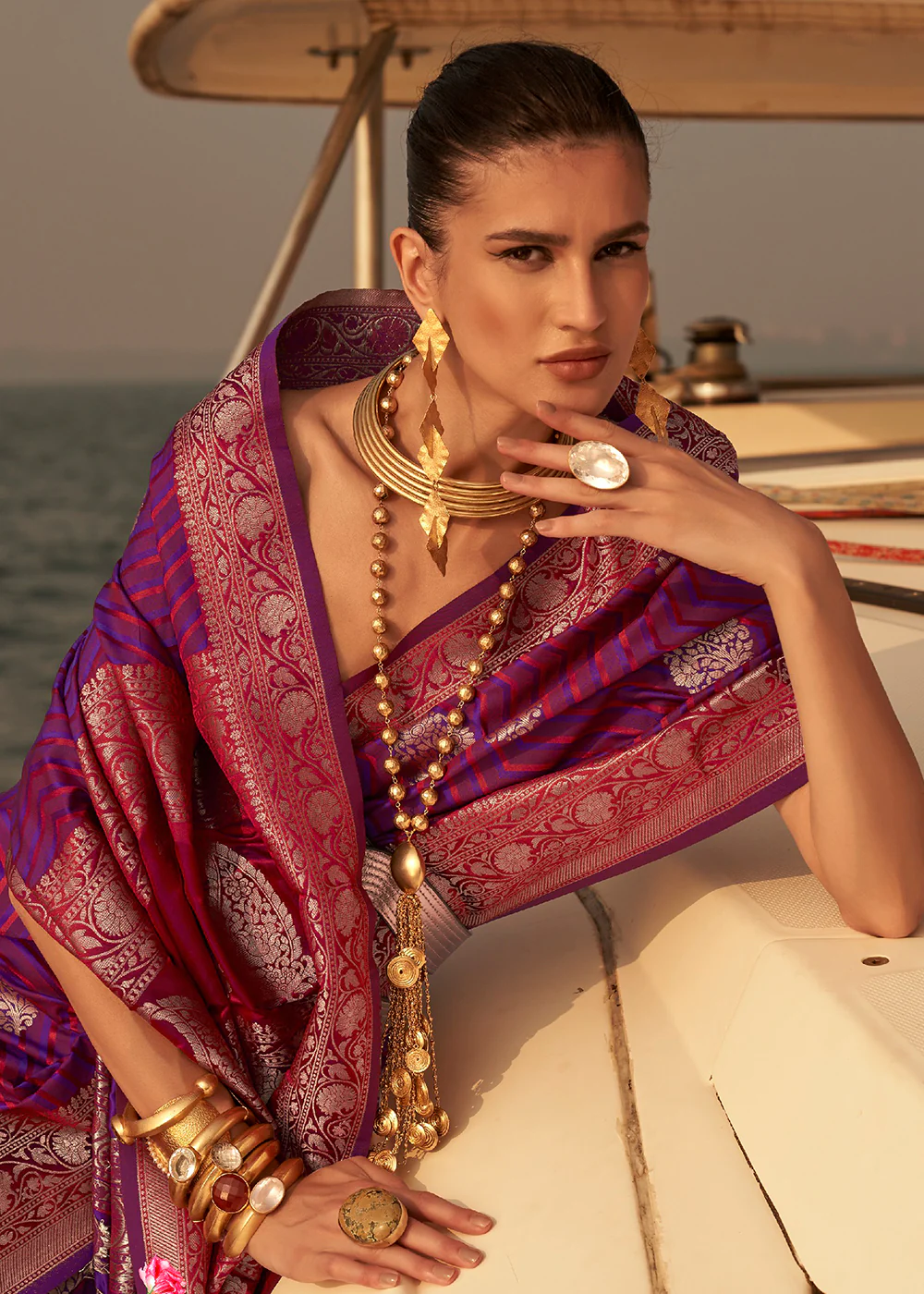 Exquisite Violet-Pink Pure Satin Silk Two Tone Weaving Saree - Image 2