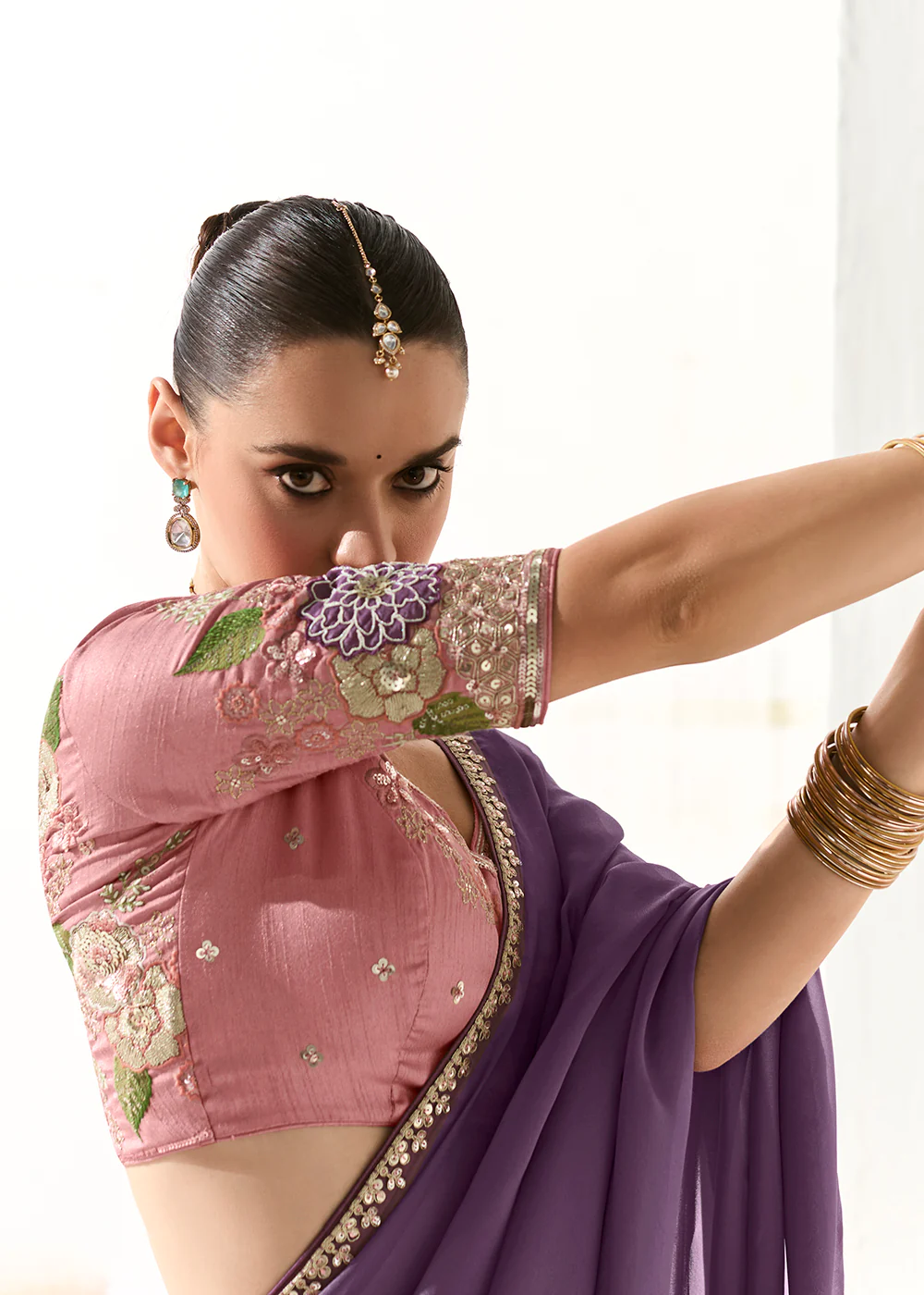 Fabulous Lavender Organza Tissue Embroidered Designer Saree - Image 4