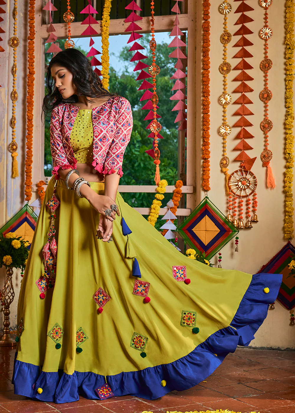 Fluorescent Green Maslin Cotton Navratri Chaniya Choli - Image 3