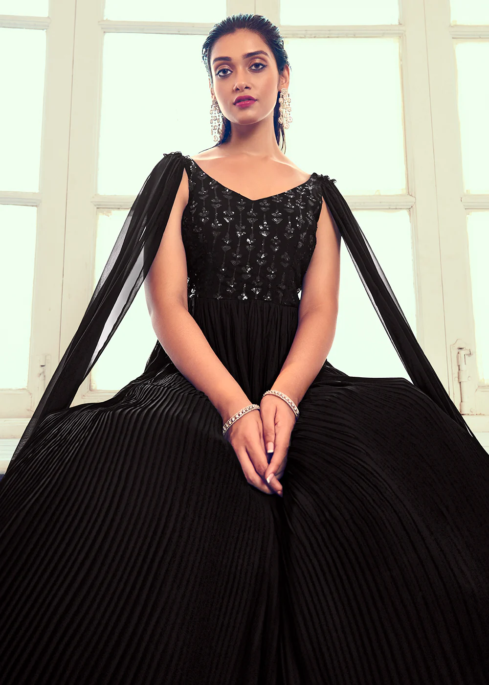 Georgette Pretty Black Sequins & Thread Party Wear Gown - Image 5