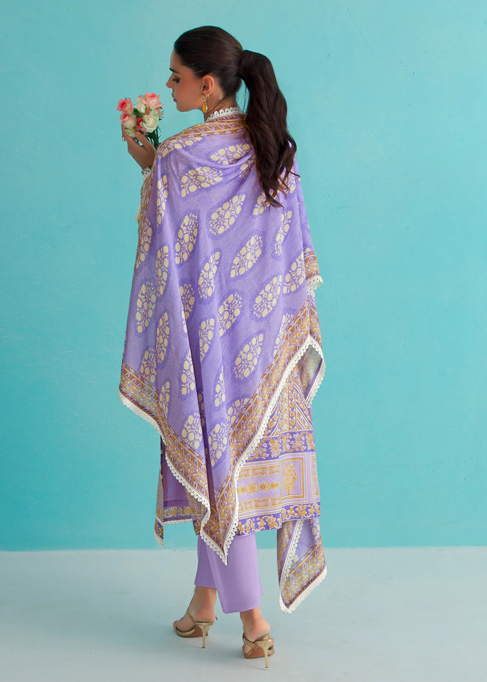 Gorgeous Lilac Lawn Embroidered Festive Salwar Suit - Image 3