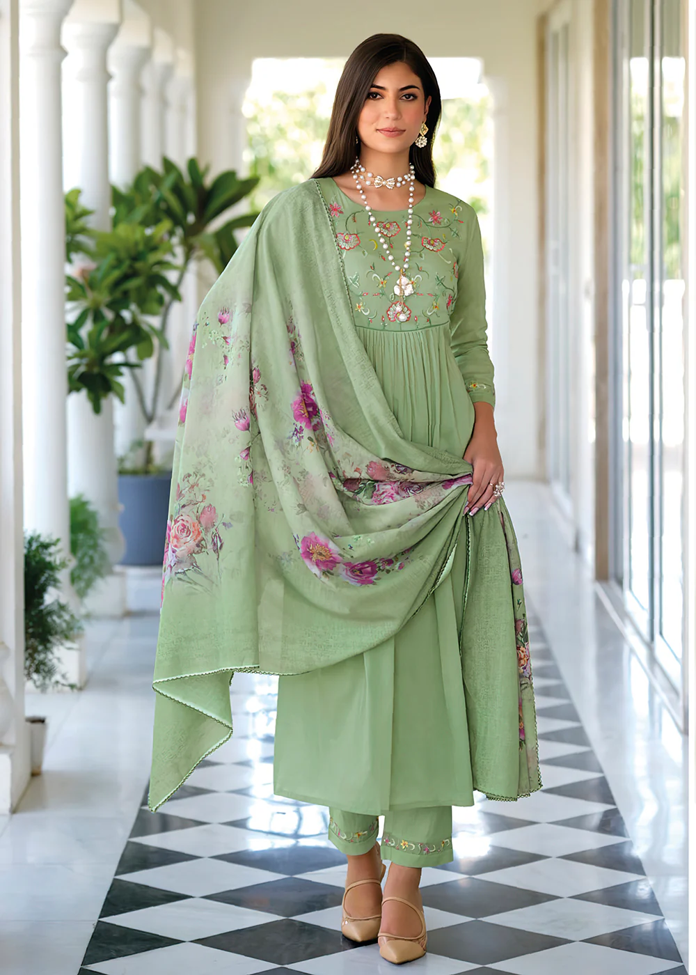 Graceful Green Mal Mal Cotton Casual Look Salwar Suit - Image 3