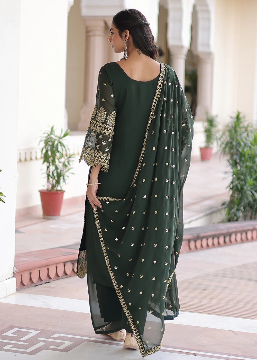 Green Blooming Silk Pakistani Style Salwar Suit - Image 3