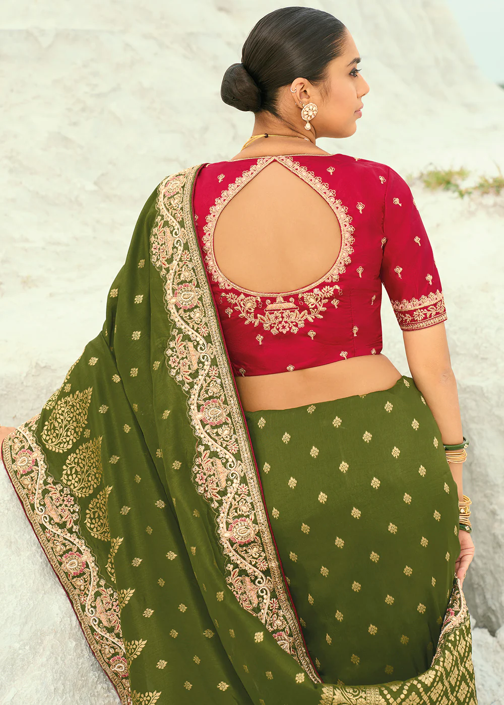 Green Dola Viscose Traditional Embroidered Saree - Image 3