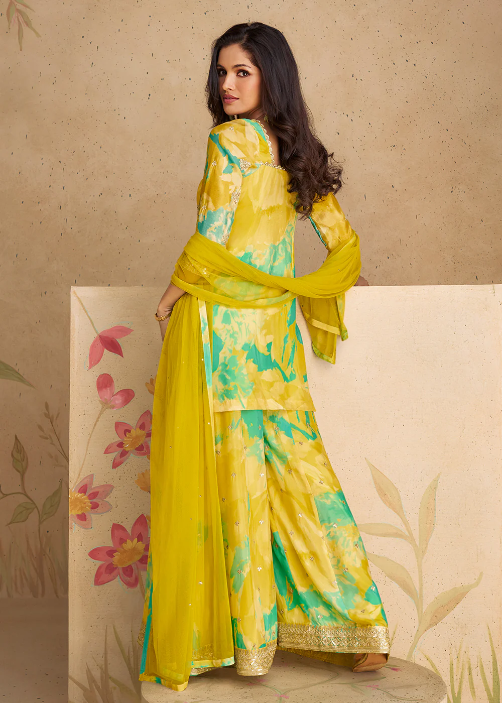Green Festive Party Real Chinnon Silk Palazzo Suit - Image 3