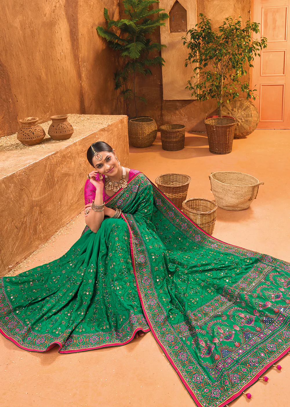 Green Hand Work Embroidered Traditional Banarasi Silk Saree - Image 3