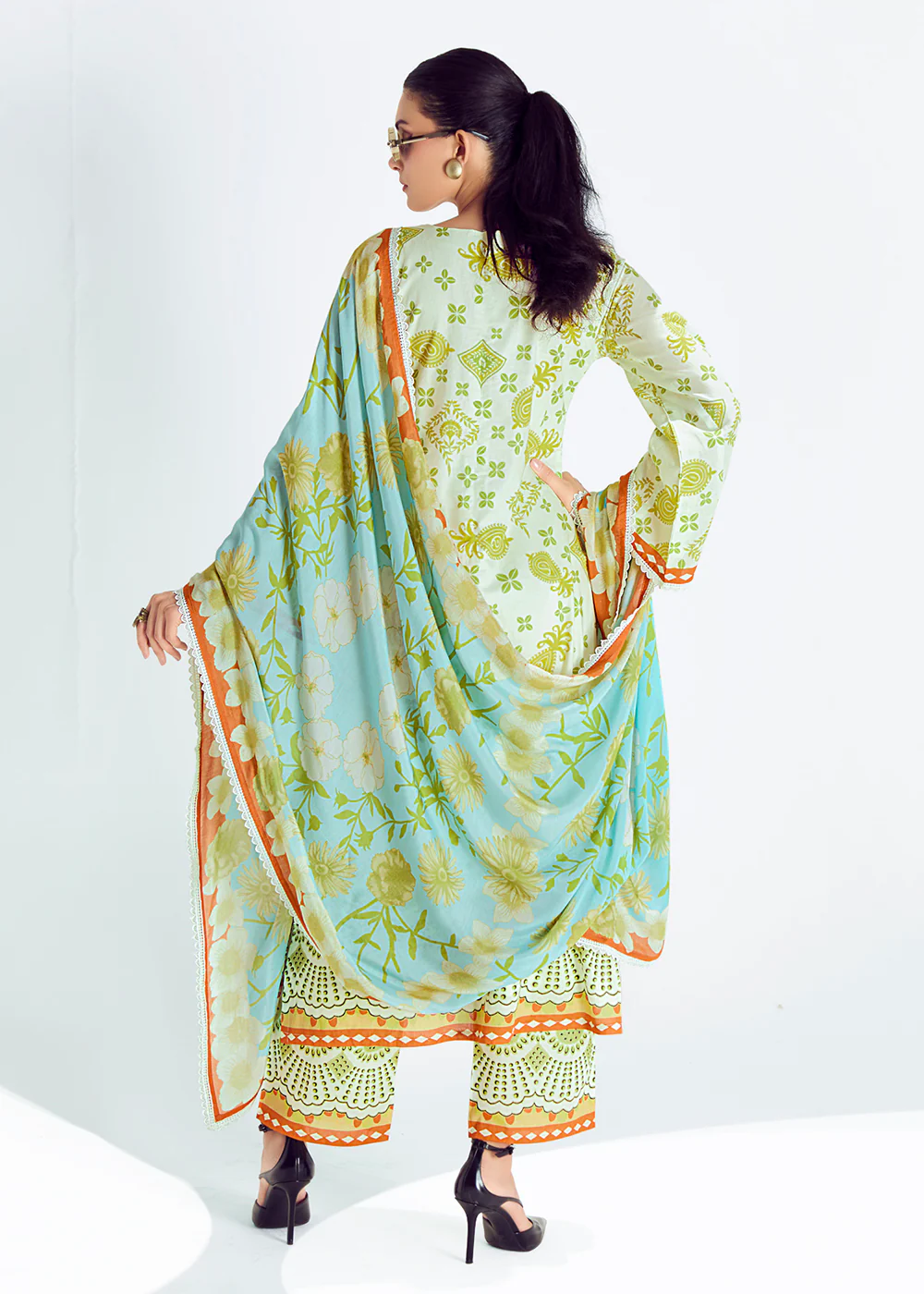 Green Lawn Cotton Printed Trendy Salwar Suit - Image 3