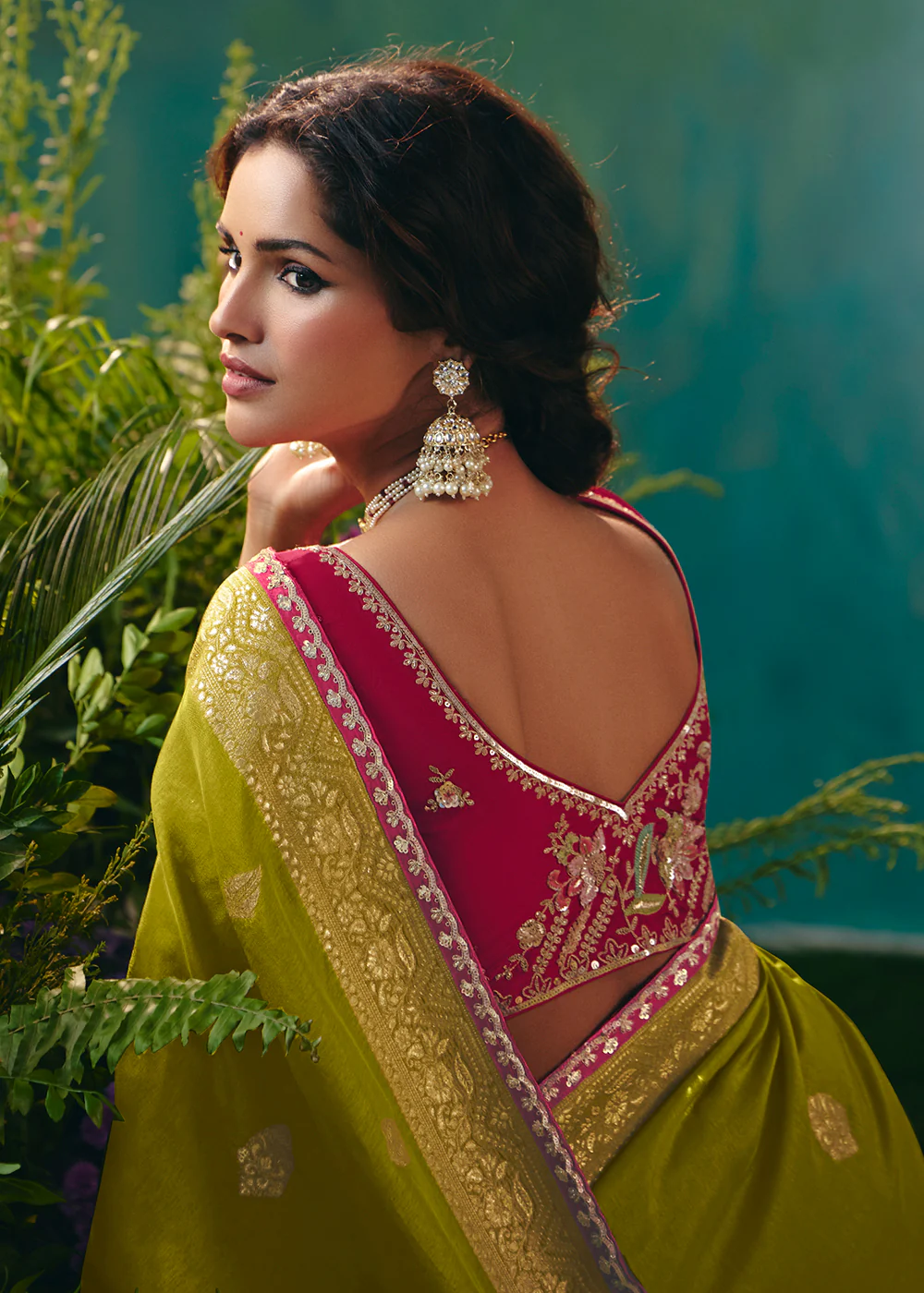 Green Premium Dola Viscose Silk Wedding Wear Saree - Image 6