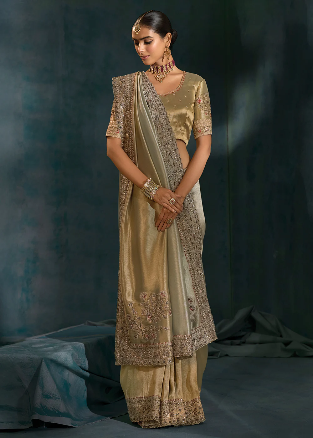 Grey Cut Dana & Mirror Work Designer Saree - Image 4