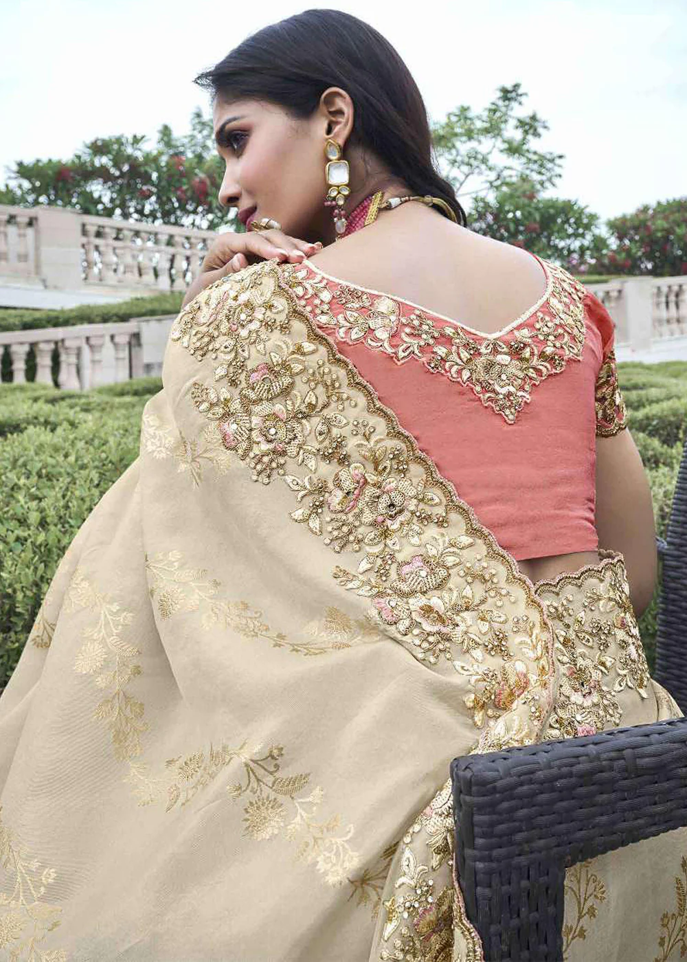 Ivory Viscose Silk Embroidered Designer Wedding Saree - Image 3